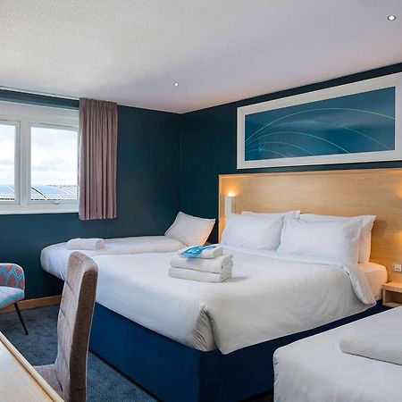 Travelodge Ashford Номер фото